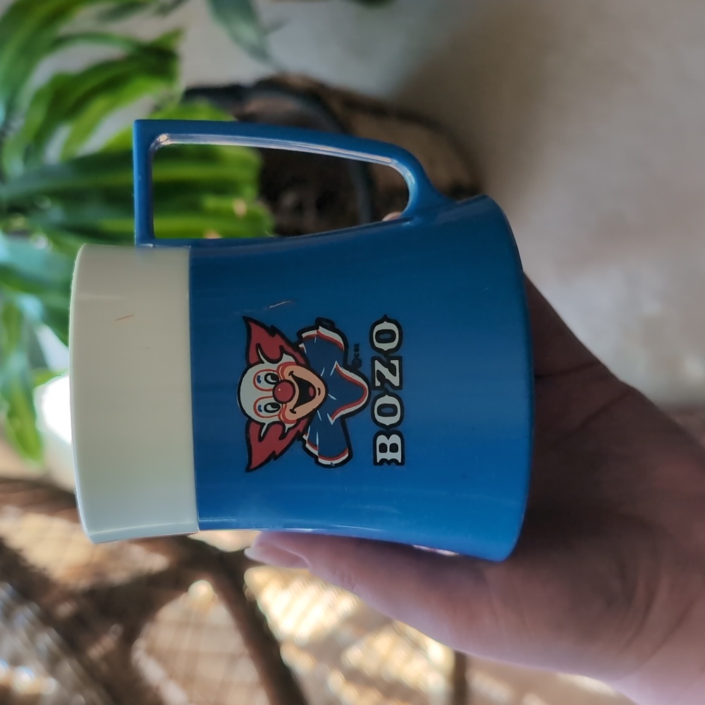 White & blue Vintage 70s Collectable Bozo the clown mug